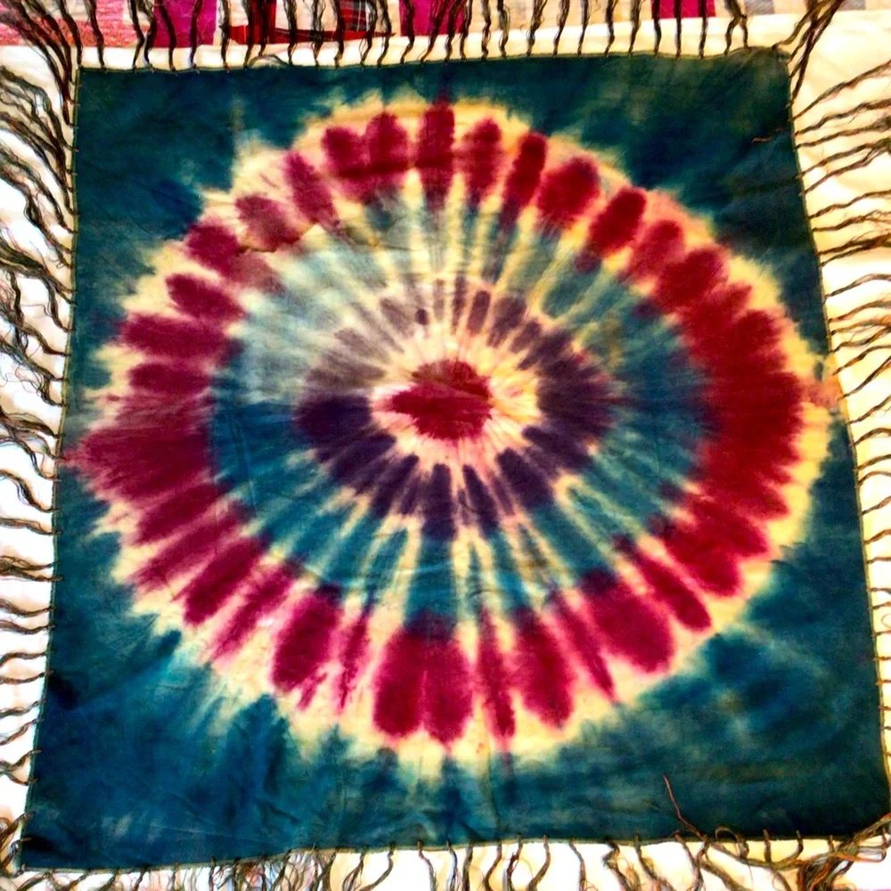 Velvet tye dye table cloth/ cover. 33